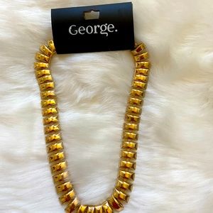 George gold plated short necklace NWT